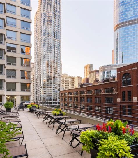 courtyard chicago downtown/river north photos